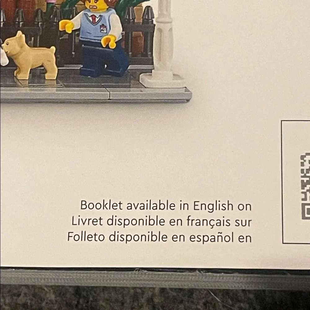 Lego natural history Museum instruction book